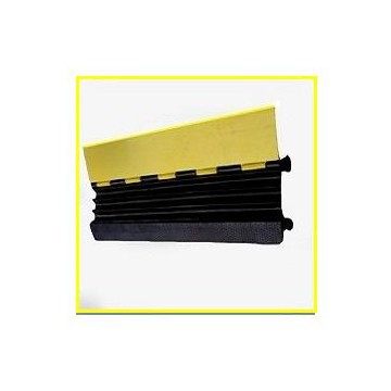3- Channel Cable Protector/Cable Ramp/Cable cover/Cable Protectors/Traffic Safety Products